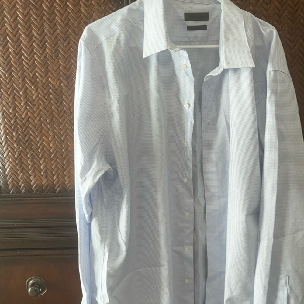 Calvin Klein men’s dress shirt blue pattern